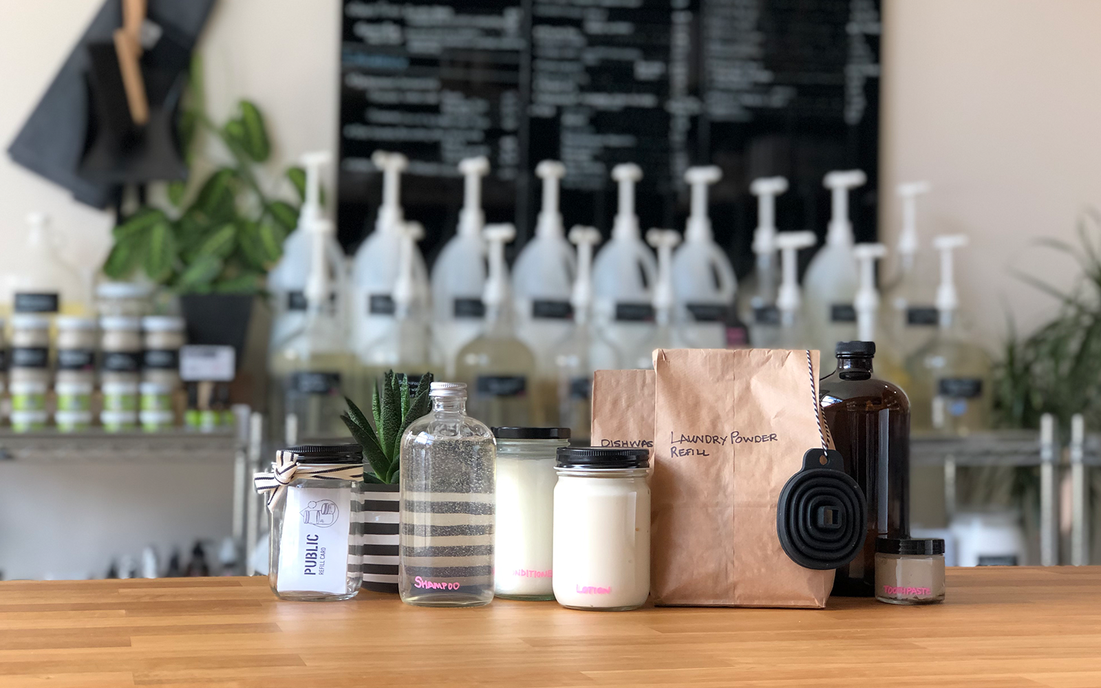 PUBLIC Sustainable Goods and Refills