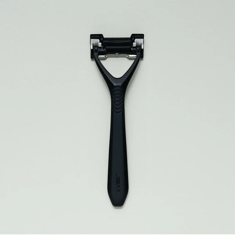 2-Blade Pivoting Head Razor Kit