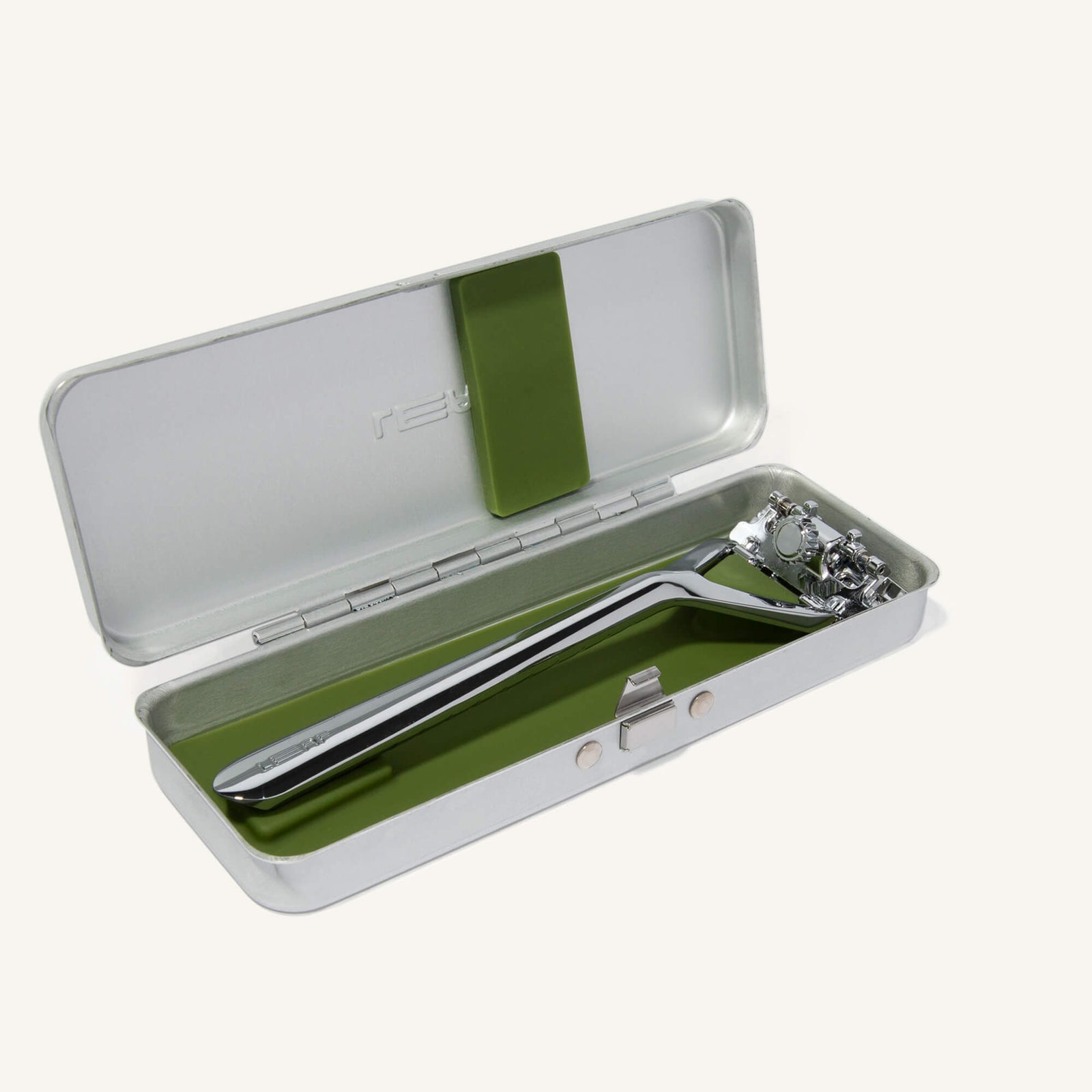 Leaf Razor Travel Cases