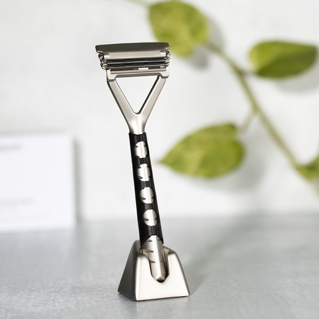 Silicone Sleeve for Triple-Blade Razor